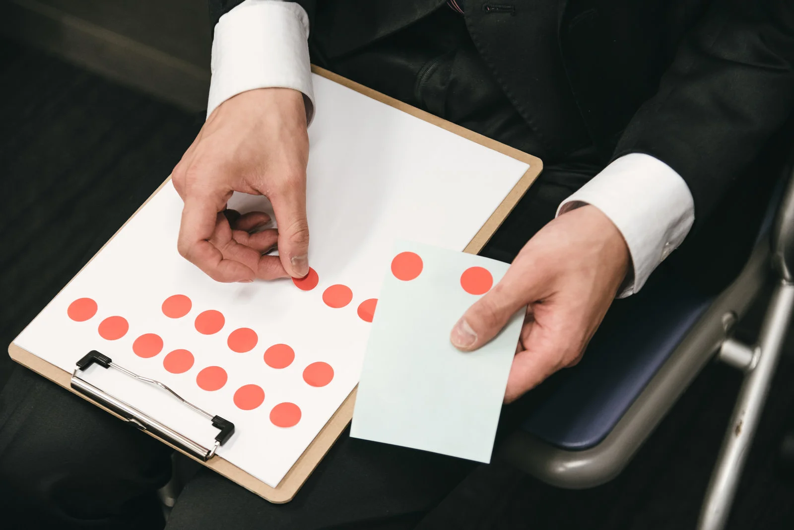 社内アンケートシステムを開始するには？